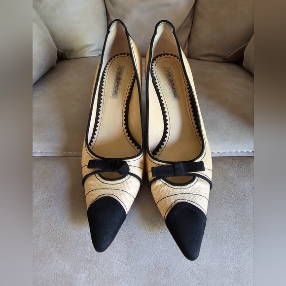Via Spiga Beige canvas Black Suede Bow Accent Y2K Pointed Toe Heels Shoes sz 10 - Picture 3 of 11